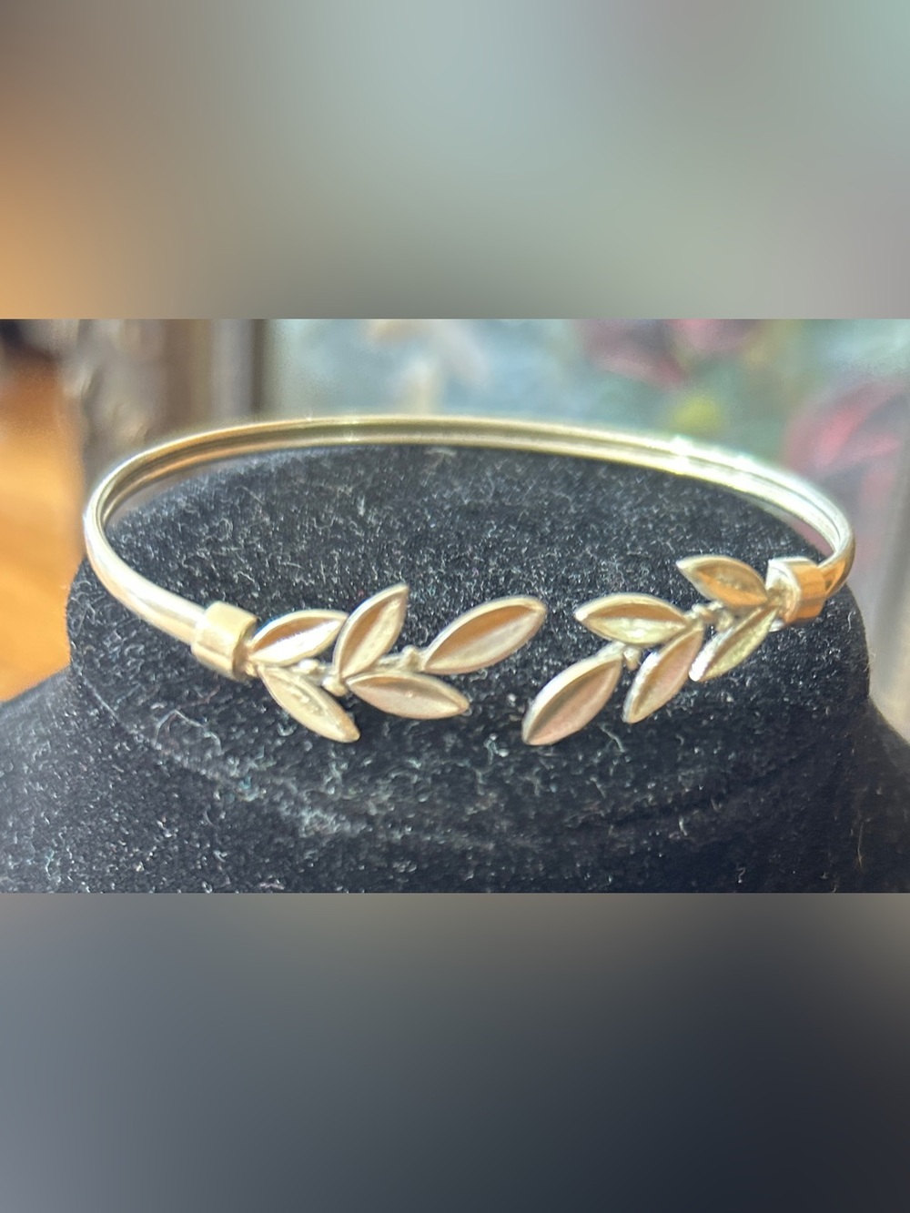 Vintage Sterling Silver leaf motif cuff